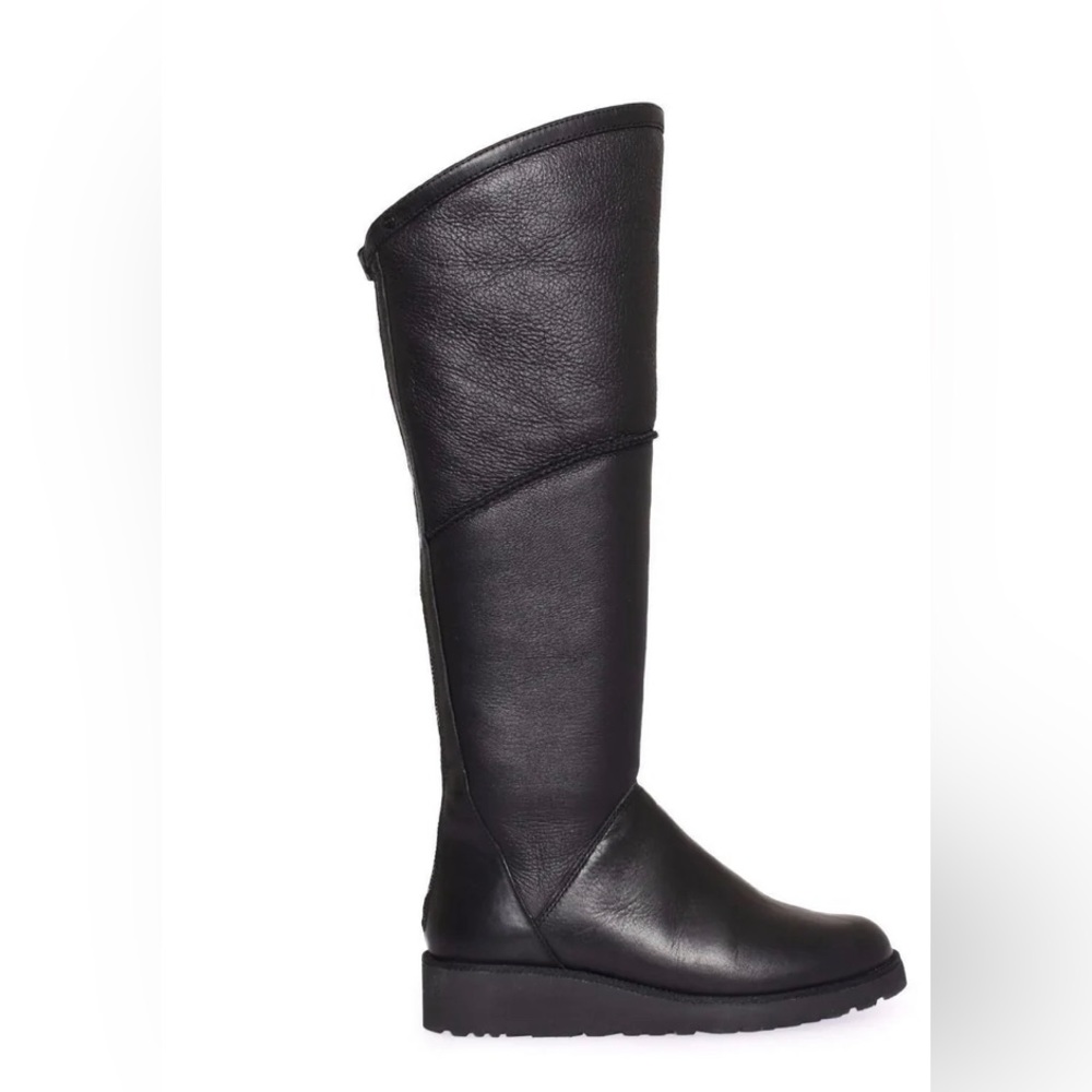 UGG Black Leather Kendi Knee High Boots in VEUC size 7
